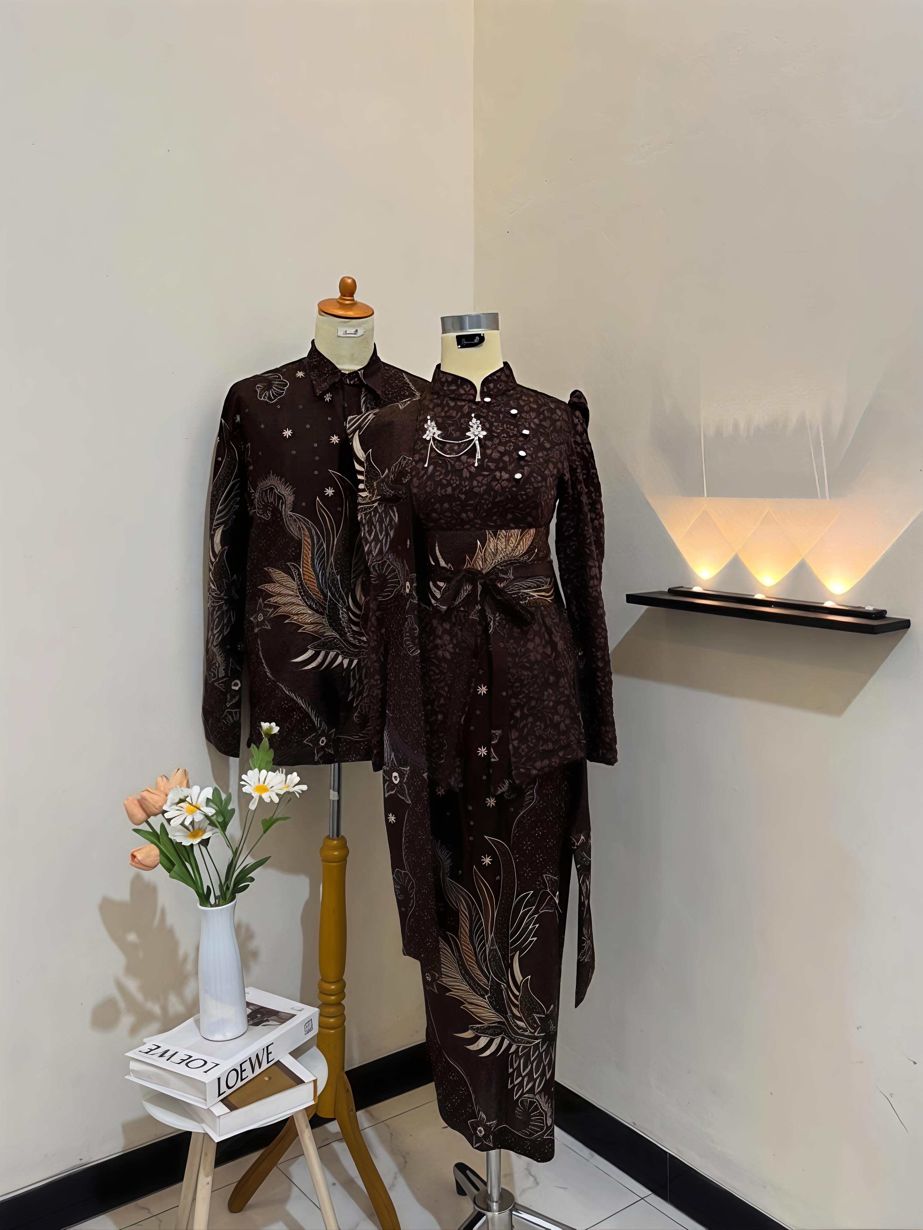 Kebaya couple